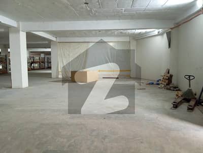 1.5 kanal double story factory available for rent.
