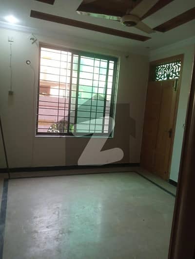 جی ۔ 13 اسلام آباد میں 2 کمروں کا 4 مرلہ زیریں پورشن 50.0 ہزار میں کرایہ پر دستیاب ہے۔