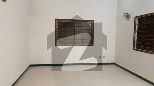 ڈی ایچ اے فیز 6 ڈی ایچ اے ڈیفینس,کراچی میں 5 کمروں کا 1 کنال مکان 4.1 لاکھ میں کرایہ پر دستیاب ہے۔