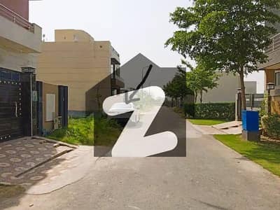 5 Marla Top Location Plot No- 798 Block E Phase 9 Town DHA Lahore For Urgent Sale