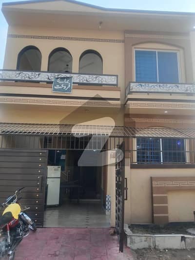 ائیرپورٹ ہاؤسنگ سوسائٹی - سیکٹر 4 ائیرپورٹ ہاؤسنگ سوسائٹی,راولپنڈی میں 3 کمروں کا 5 مرلہ مکان 1.35 کروڑ میں برائے فروخت۔