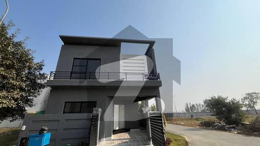 ڈی ایچ اے 9 ٹاؤن ڈیفنس (ڈی ایچ اے),لاہور میں 3 کمروں کا 5 مرلہ مکان 1.3 لاکھ میں کرایہ پر دستیاب ہے۔