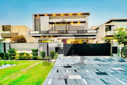 1 KANAL MODERN HOUSE FOR RENT IN DHA PHASE 6