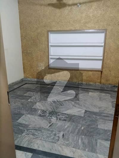 لال پل مغلپورہ,لاہور میں 2 کمروں کا 2 مرلہ مکان 30.0 ہزار میں کرایہ پر دستیاب ہے۔