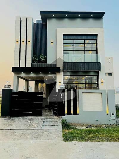 ڈی ایچ اے فیز 6 ڈیفنس (ڈی ایچ اے),لاہور میں 3 کمروں کا 5 مرلہ مکان 80.0 ہزار میں کرایہ پر دستیاب ہے۔ ڈی ایچ اے فیز 6 ڈیفنس (ڈی ایچ اے),لاہور میں 3 کمروں کا 5 مرلہ مکان 80.0 ہزار میں کرایہ پر دستیاب ہے۔