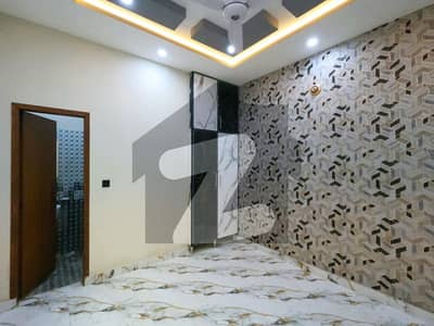 نیو سُپر ٹاؤن لاہور میں 3 کمروں کا 3 مرلہ مکان 1.8 کروڑ میں برائے فروخت۔