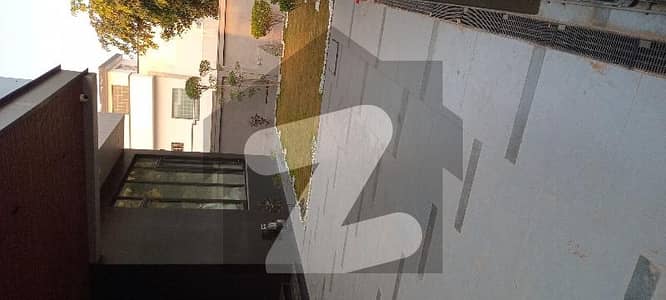 بحریہ انکلیو - سیکٹر سی 3 بحریہ انکلیو,بحریہ ٹاؤن,اسلام آباد میں 10 کمروں کا 1 کنال مکان 14.0 کروڑ میں برائے فروخت۔ بحریہ انکلیو - سیکٹر سی 3 بحریہ انکلیو,بحریہ ٹاؤن,اسلام آباد میں 10 کمروں کا 1 کنال مکان 14.0 کروڑ میں برائے فروخت۔