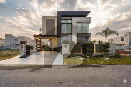 22 MARLA CORNER FULL BASMENT FULLY FURNISHED ULTA MODREN DEGSINER BUNGLOW ON 70FT ROAD CLOSE TO RAYA FAIRWAYS COMMERCIAL