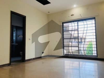 4 Marla Hot Location 2nd Floor Available For Rent In DHA Phase 1 H Block