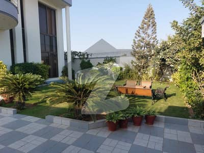 Fully Furnished 1000 Yards Bungalow for rent dha defence phase 8 karachi