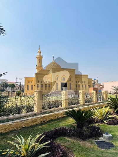 **Prime 5 Marla Plot For Sale In Park View City, Lahore**