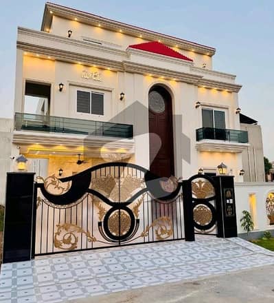 Stunning Prime Location 10 Marla House In Citi Housing Society Available