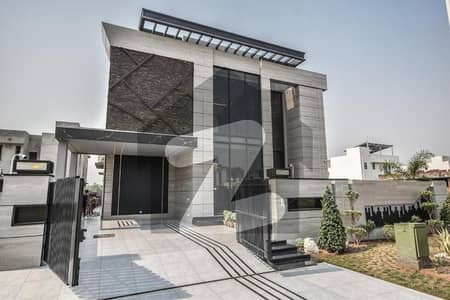 ڈی ایچ اے فیز 7 ڈیفنس (ڈی ایچ اے),لاہور میں 5 کمروں کا 1 کنال مکان 7.25 کروڑ میں برائے فروخت۔