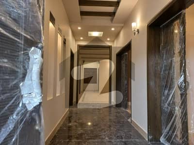 ڈی ایچ اے فیز 4 ڈیفنس (ڈی ایچ اے),لاہور میں 5 کمروں کا 1 کنال مکان 6.75 کروڑ میں برائے فروخت۔