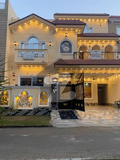 ایل ڈی اے ایوینیو ۔ بلاک جے ایل ڈی اے ایوینیو,لاہور میں 6 کمروں کا 10 مرلہ مکان 4.25 کروڑ میں برائے فروخت۔ ایل ڈی اے ایوینیو ۔ بلاک جے ایل ڈی اے ایوینیو,لاہور میں 6 کمروں کا 10 مرلہ مکان 4.25 کروڑ میں برائے فروخت۔