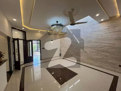 بحریہ انکلیو بحریہ ٹاؤن,اسلام آباد میں 5 کمروں کا 10 مرلہ مکان 5.6 کروڑ میں برائے فروخت۔ بحریہ انکلیو بحریہ ٹاؤن,اسلام آباد میں 5 کمروں کا 10 مرلہ مکان 5.6 کروڑ میں برائے فروخت۔