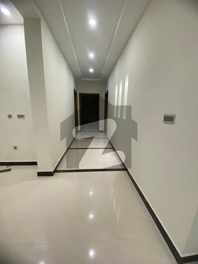 گلبرگ ریزیڈنشیا گلبرگ,اسلام آباد میں 3 کمروں کا 1 کنال بالائی پورشن 1.1 لاکھ میں کرایہ پر دستیاب ہے۔