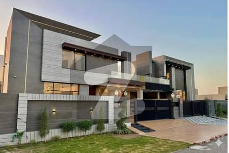 ویلینشیاء ہاؤسنگ سوسائٹی لاہور میں 6 کمروں کا 1 کنال مکان 6.5 کروڑ میں برائے فروخت۔