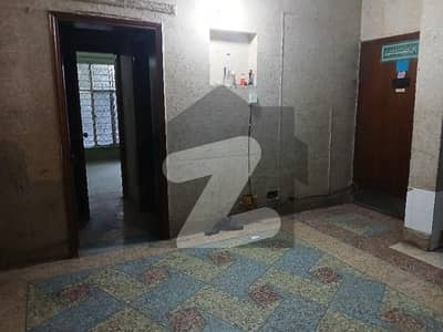 G9 Upper Portion 2 Bed Bath Kitchen For Small Family