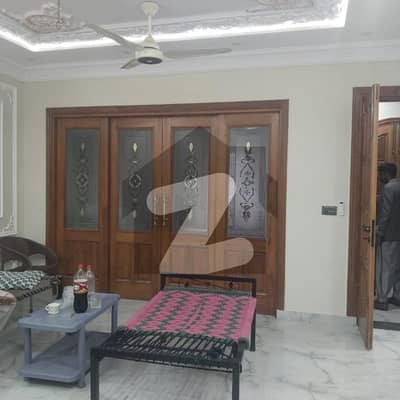 5 MARLA UPPER PORTION AVAILABLE FOR RENT