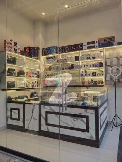 SHOPS FOR SALE! GOLDEN OPPORTUNITY SHOPS FOR SALE! GOLDEN OPPORTUNITY