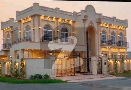 Corner 16 Marla House Is Available For sale Corner 16 Marla House Is Available For sale