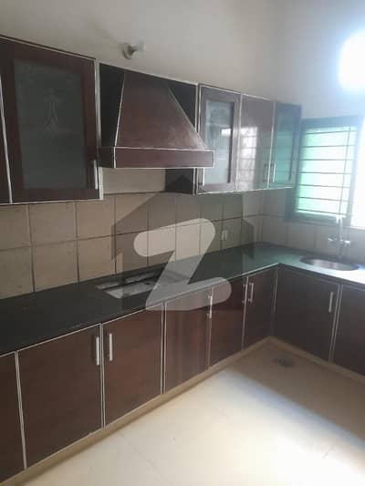 کینال بینک ہاؤسنگ سکیم لاہور میں 3 کمروں کا 5 مرلہ مکان 1.9 کروڑ میں برائے فروخت۔