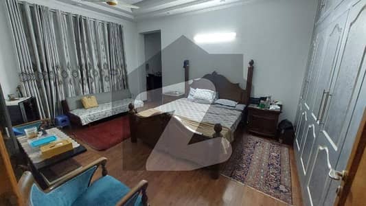 ڈی ایچ اے فیز 1 ڈیفنس (ڈی ایچ اے),لاہور میں 6 کمروں کا 2 کنال مکان 14.0 کروڑ میں برائے فروخت۔ ڈی ایچ اے فیز 1 ڈیفنس (ڈی ایچ اے),لاہور میں 6 کمروں کا 2 کنال مکان 14.0 کروڑ میں برائے فروخت۔