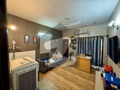 ڈی ایچ اے فیز 2 ڈیفنس (ڈی ایچ اے),لاہور میں 5 کمروں کا 1 کنال مکان 6.4 کروڑ میں برائے فروخت۔