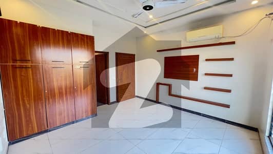10 Marla Upper Portion Available For Rent In Prime Location