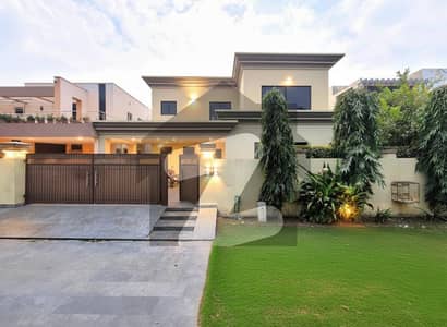 One Kanal Independent Bungalow Near Big Park Hot Location