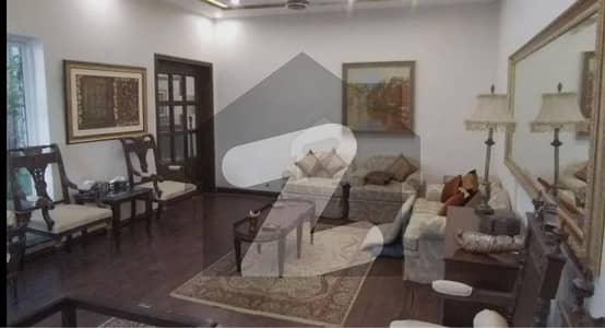 گلبرگ 3 گلبرگ,لاہور میں 4 کمروں کا 12 مرلہ مکان 3.5 لاکھ میں کرایہ پر دستیاب ہے۔