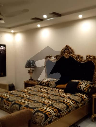 5 marla Outstanding FULLY FURNISHED lower Portion In Johar Town Near EMPORIUM MALL Prime Location
