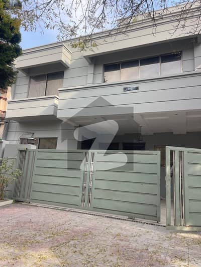 آئی ۔ 8 اسلام آباد میں 3 کمروں کا 12 مرلہ زیریں پورشن 1.7 لاکھ میں کرایہ پر دستیاب ہے۔