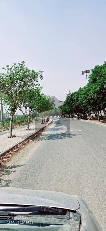 Prime Location 1 Kanal Plot for Sale in H Block, LDA Avenue 1 Near Park | Main Approach
