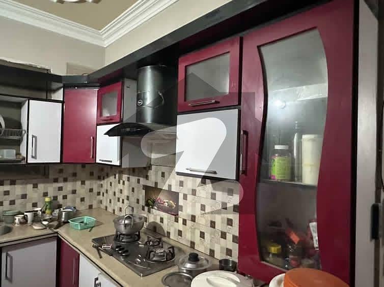 گلشنِ کنیز فاطمہ سکیم 33,کراچی میں 3 کمروں کا 8 مرلہ فلیٹ 68.0 ہزار میں کرایہ پر دستیاب ہے۔ گلشنِ کنیز فاطمہ سکیم 33,کراچی میں 3 کمروں کا 8 مرلہ فلیٹ 68.0 ہزار میں کرایہ پر دستیاب ہے۔