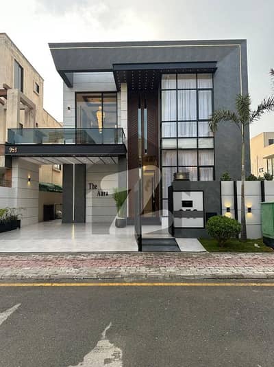 ڈی ایچ اے فیز 7 ڈیفنس (ڈی ایچ اے),لاہور میں 4 کمروں کا 10 مرلہ مکان 4.4 کروڑ میں برائے فروخت۔