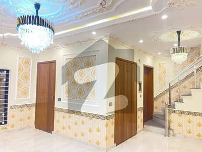 Prime Location 10 Marla House Is Available In Affordable Price In Park View City