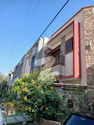 ڈی ایچ اے فیز 7 ایکسٹینشن ڈی ایچ اے ڈیفینس,کراچی میں 3 کمروں کا 4 مرلہ مکان 4.75 کروڑ میں برائے فروخت۔