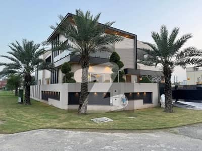 ڈی ایچ اے فیز 7 - بلاک کیو فیز 7,ڈیفنس (ڈی ایچ اے),لاہور میں 5 کمروں کا 1 کنال مکان 6.64 کروڑ میں برائے فروخت۔ ڈی ایچ اے فیز 7 - بلاک کیو فیز 7,ڈیفنس (ڈی ایچ اے),لاہور میں 5 کمروں کا 1 کنال مکان 6.64 کروڑ میں برائے فروخت۔