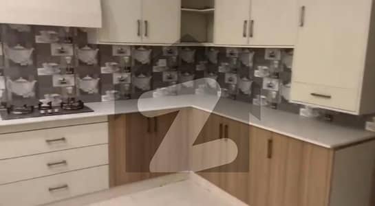 عمارکینیان ویوز اسلام آباد میں 4 کمروں کا 10 مرلہ مکان 4.25 کروڑ میں برائے فروخت۔ عمارکینیان ویوز اسلام آباد میں 4 کمروں کا 10 مرلہ مکان 4.25 کروڑ میں برائے فروخت۔