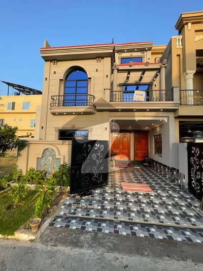 5 Marla Brand New Luxury House for Sale Park View City