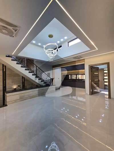 بحریہ ٹاؤن فیز 8 بحریہ ٹاؤن راولپنڈی,راولپنڈی میں 7 کمروں کا 16 مرلہ مکان 4.49 کروڑ میں برائے فروخت۔ بحریہ ٹاؤن فیز 8 بحریہ ٹاؤن راولپنڈی,راولپنڈی میں 7 کمروں کا 16 مرلہ مکان 4.49 کروڑ میں برائے فروخت۔