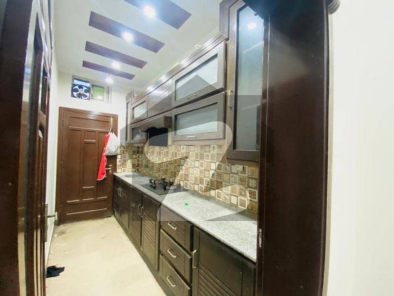 BEAUTIFUL LOCATION GROUND PORTION FOR RENT BEAUTIFUL LOCATION GROUND PORTION FOR RENT