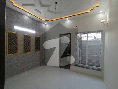 جوبلی ٹاؤن لاہور میں 5 کمروں کا 5 مرلہ مکان 90.0 ہزار میں کرایہ پر دستیاب ہے۔