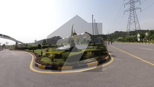 5 Marla ( 25*50 ) in FMC B-17 Islamabad.