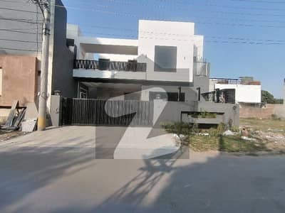 پریمیم ہومز ڈی ایچ اے ڈیفینس,ملتان میں 3 کمروں کا 6 مرلہ مکان 2.35 کروڑ میں برائے فروخت۔