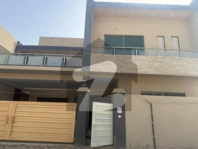 عسکری 6 ملیر کنٹونمنٹ,کینٹ,کراچی میں 5 کمروں کا 12 مرلہ مکان 6.15 کروڑ میں برائے فروخت۔