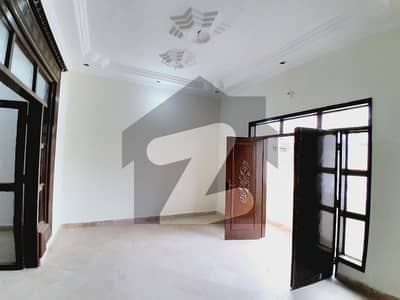 گلشنِ اقبال - بلاک 13 ڈی - 1 گلشنِ اقبال,گلشنِ اقبال ٹاؤن,کراچی میں 6 کمروں کا 5 مرلہ مکان 4.25 کروڑ میں برائے فروخت۔