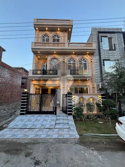 سینٹرل پارک ہاؤسنگ سکیم لاہور میں 4 کمروں کا 5 مرلہ مکان 2.1 کروڑ میں برائے فروخت۔